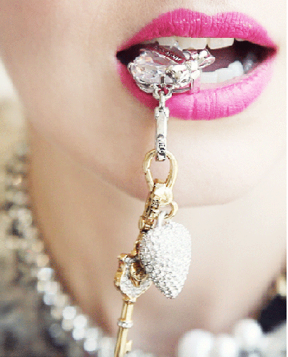 oie_21142710z1qEwxx9